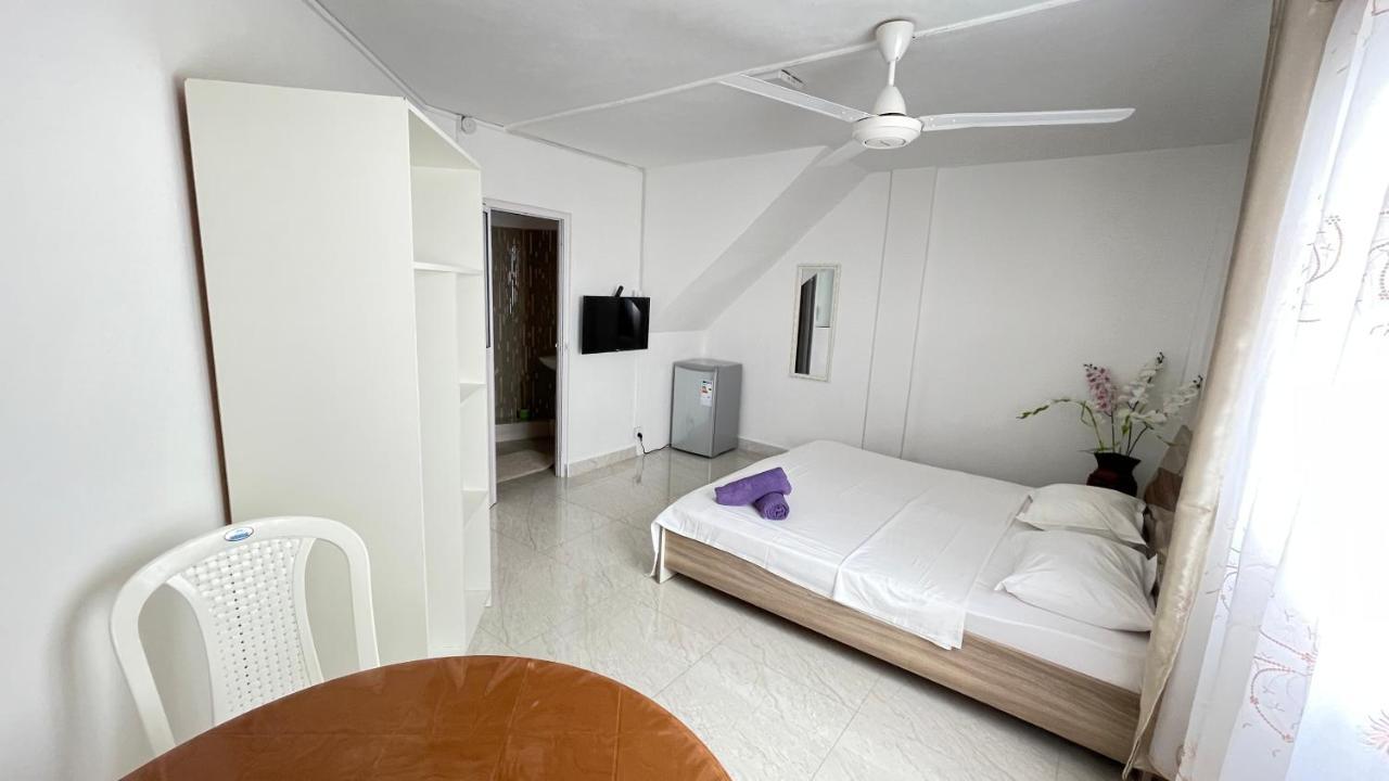 Sun & Shine Holiday Resort Flic en Flac Bagian luar foto
